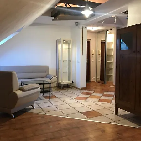 Airport Lounge Apartment