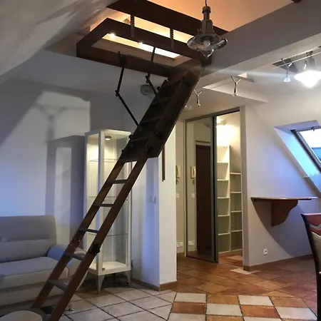 Apartment Airport Lounge *